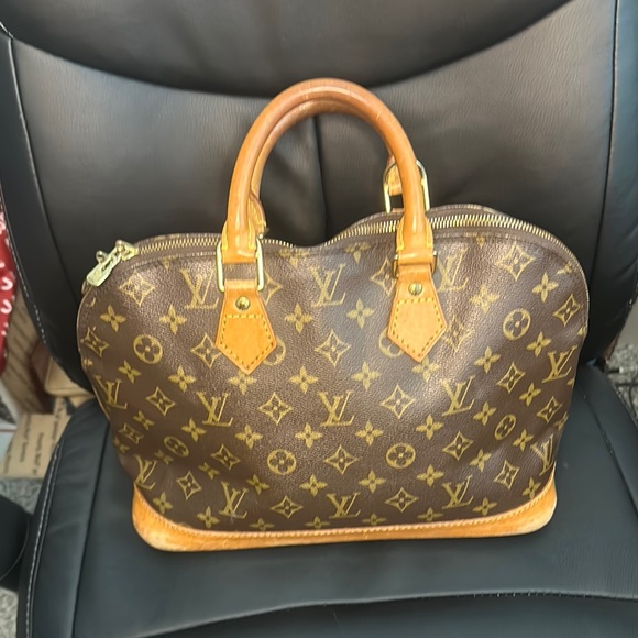 Vintage Louis Vuitton Brown Satchel Alma Bag with Iconic Monogram GUC - Picture 1 of 16